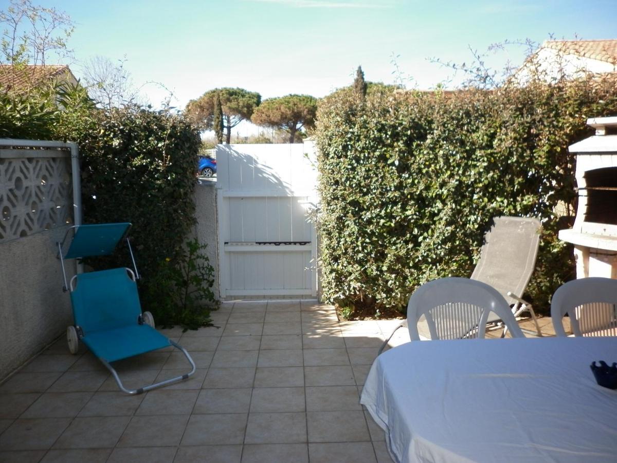 Les Amandines Villa Agde Exterior photo