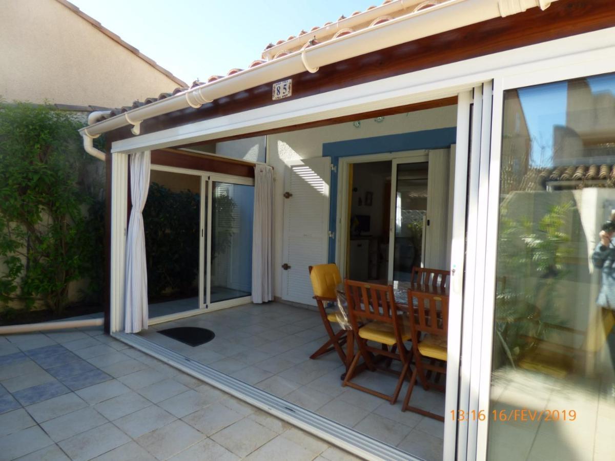 Les Amandines Villa Agde Exterior photo